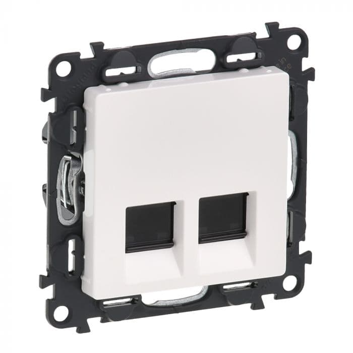 Розетка 2xRJ45 CAT 5E UTP Valena Life Legrand бяла