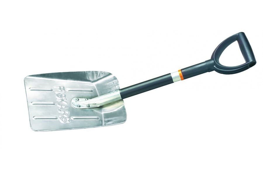 Лопата за почистване на сняг FISKARS, дължина 715 mm,  ширина 255 mm, тегло 750 