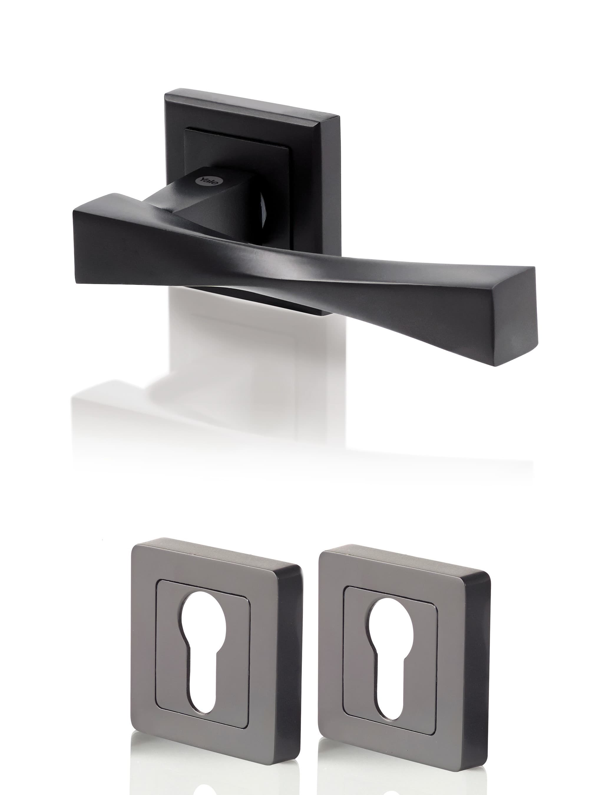 Дръжка с розетка секретен ключ Yale Verona black mat