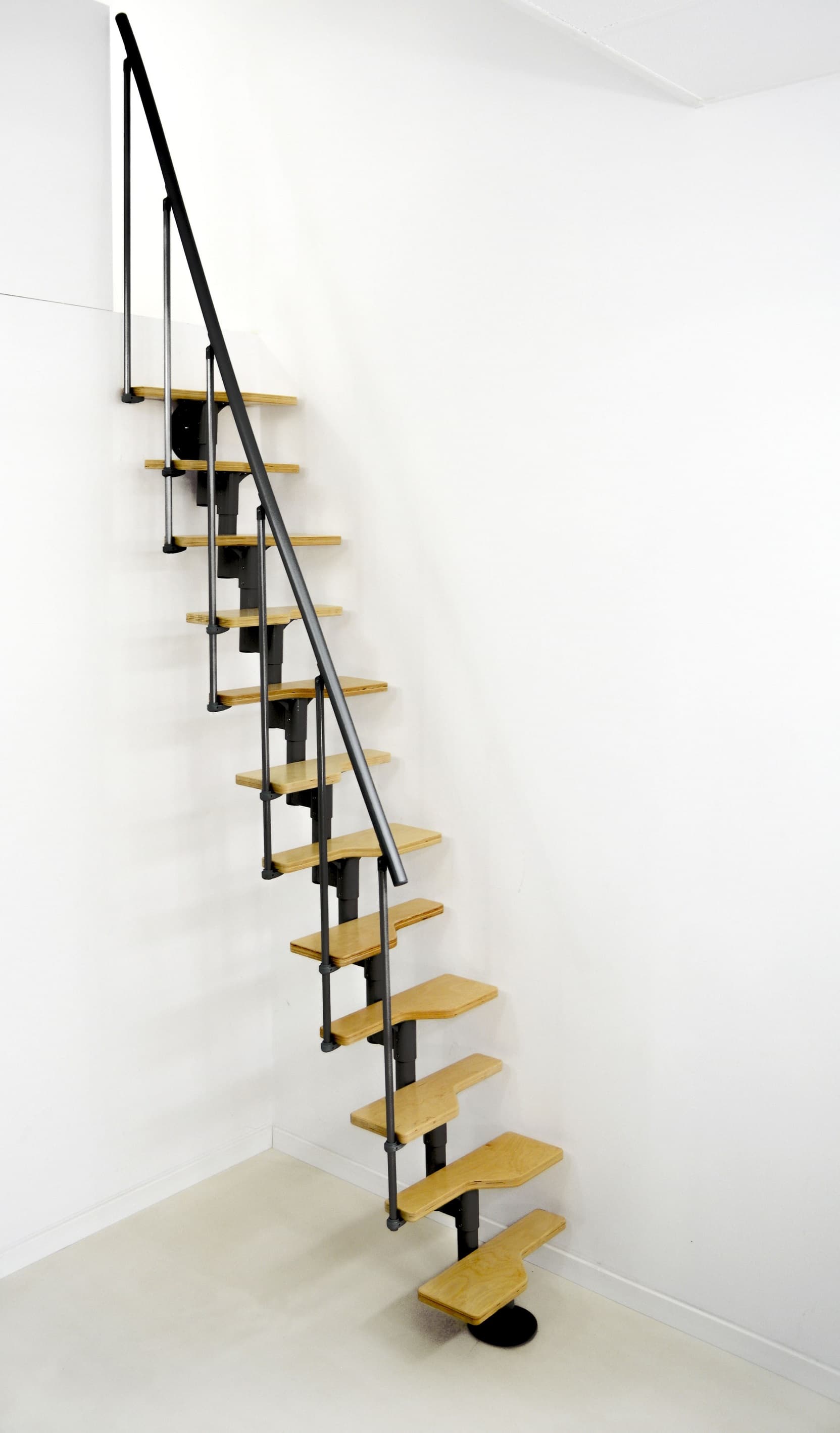 Интериорна стълба Minka Vienna 296см сива 