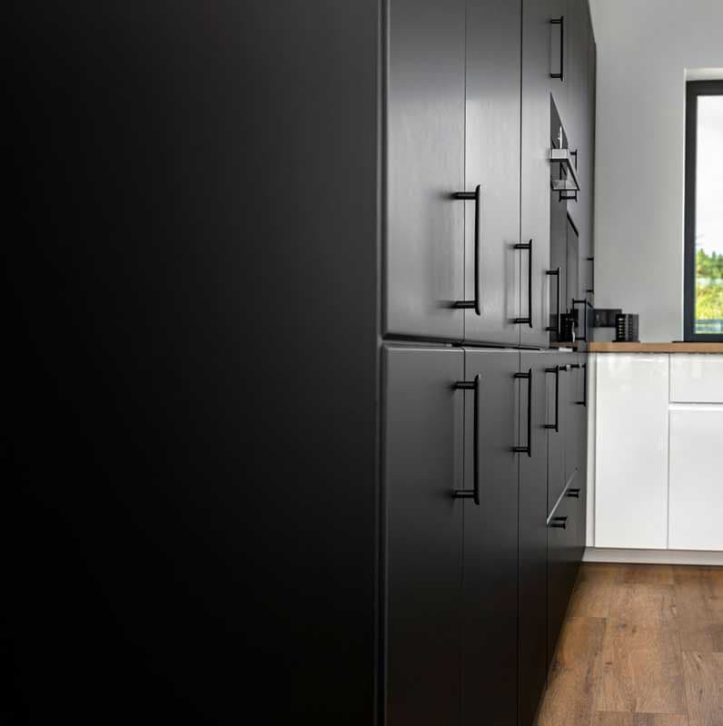 Самозалепващо фолио Venilia Black mat 90см