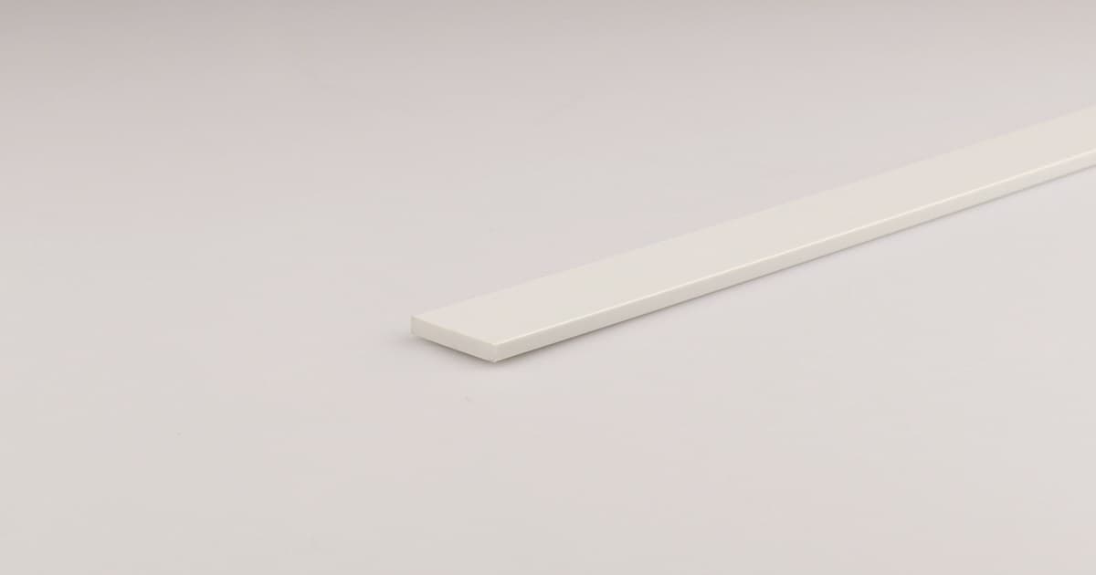 PVC плосък профил 100x2x0,3см бял сатен
