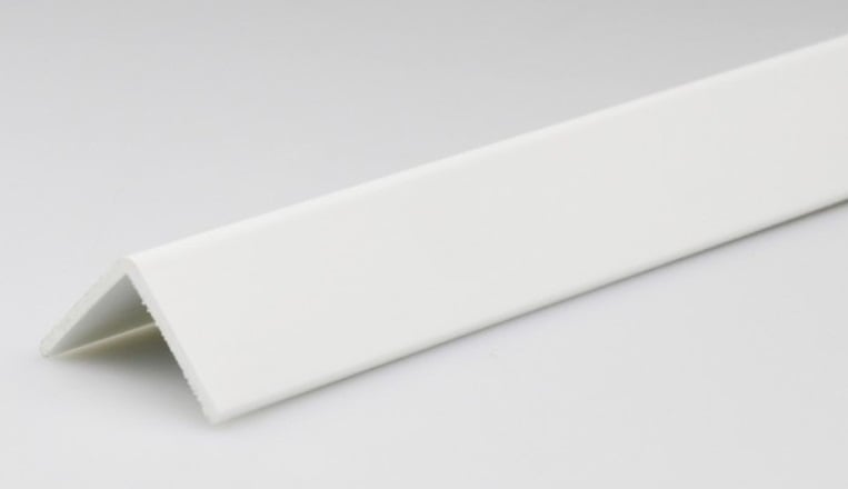 PVC ъглов профил самозалепващ 300x2,5x2,5см бял