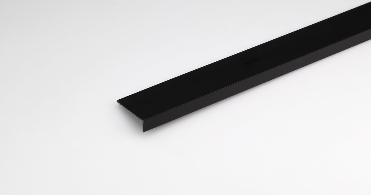 PVC ъглов профил 100x4x1см черен